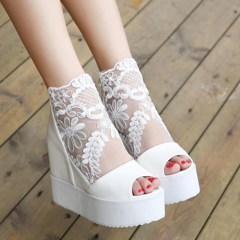 http://g03.a.alicdn.com/kf/HTB1Q8cFIFXXXXcgXpXXq6xXFXXXO/MOON-WALK-2015-Women-font-b-Sandals-b-font-Flat-Platform-Wedge-Thick-font-b-Heel.jpg