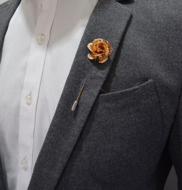 Discount Wholesale Bovvsky Gold Silver Black Rose Flower Brooch Pin Men Suit Accessories Lapel 