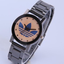 2015 amante movimiento de cuarzo mujeres hombres del reloj de alta calidad de aleación de acero inoxidable diseñador moda deportes de pulsera de marca