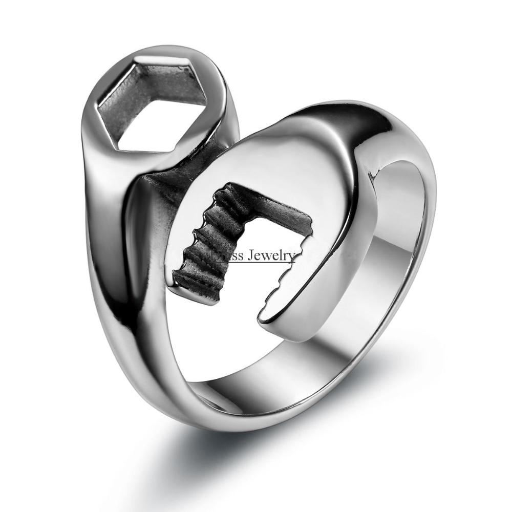 Wedding rings for mechanics