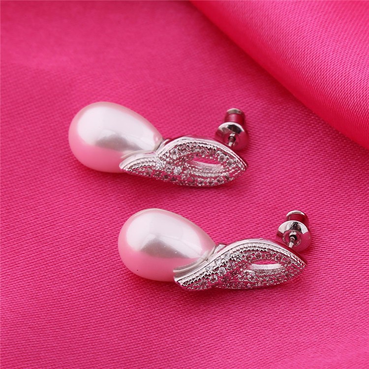 earring a 755