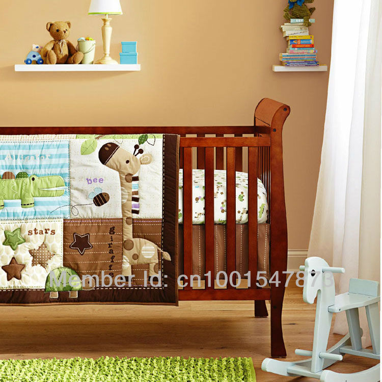 Free Shipping Giraffe 3 Pcs Baby Crib Bedding Set Quilt Fitted Sheetin