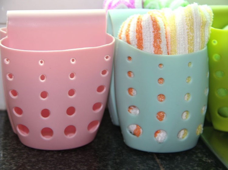 2692805221_516548561