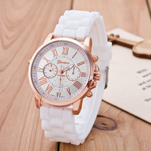 Vogue Jewelry Watch Geneva brand Quartz Lady Dress Watch Female Males Sports Casual Wristwatch silicone Clocks