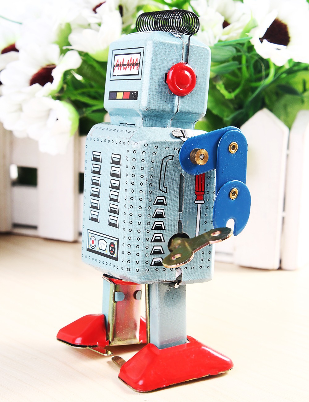 Clockwork Wind Up Metal Walking ROBOT TIN Toy Retro Vintage Mechanical