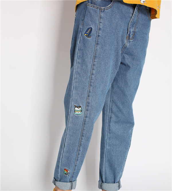 embroidered baggy jeans