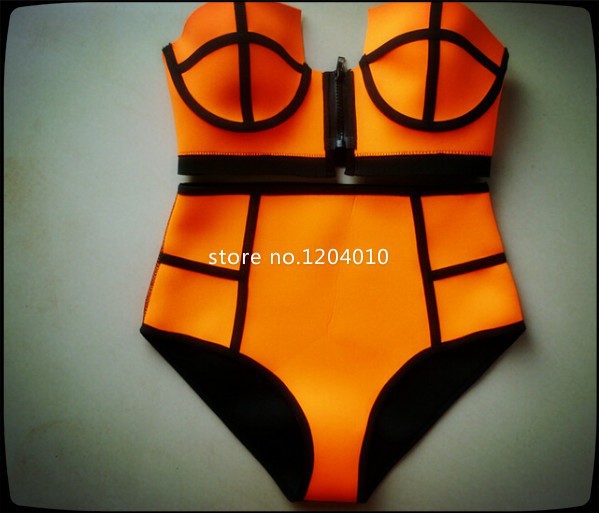 2004 swimwear 40