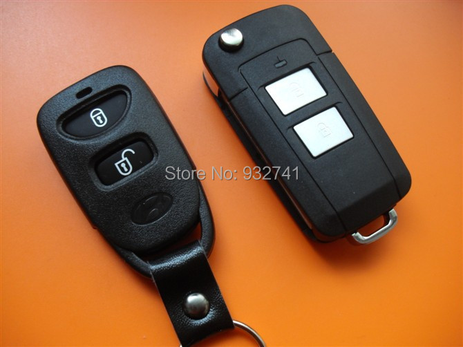 Hyundai Santa Fe, 03 Elantra Modified Key Shell 2 Butons With Battery Clamp.jpg