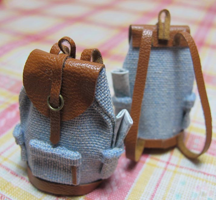 Wholesale 1/12 Dollhouse Miniature Nice Backpack Canvas Animal Cross