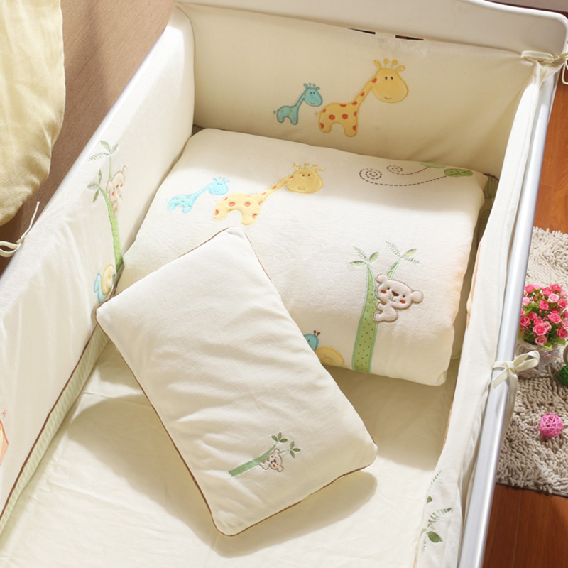 7Pcs/Set Cotton Baby Bedding Set Cartoon Animals Crib Bedding Detachable Cot Quilt Pillow Bumpers Sheet 4 Size
