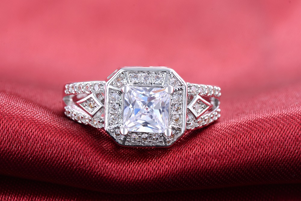Wholesale diamond halo engagement rings