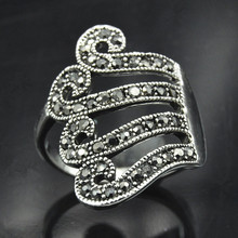 Creative Ring Thai Silver Plated Octopus Tentacles Punk Restoring Female Fashion Accessories Vintage Black Rhinestones Rings