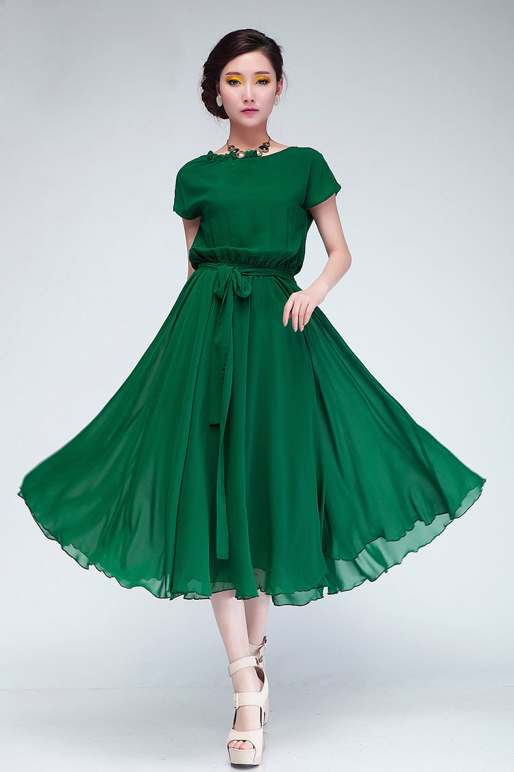 Зеленое шифоновое платье