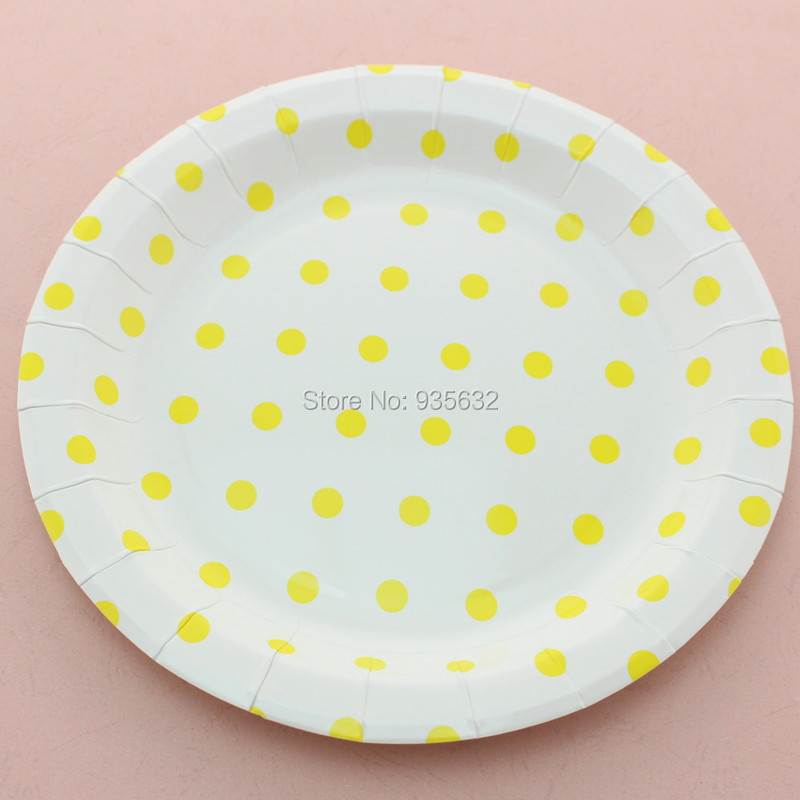 02 Polka Dot Paper Plate 102C