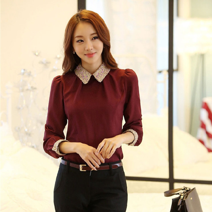 Women’s Tops Brooks Brothers’ women’s shirts are sophisticated essentials for professional, dressy and casual occasions. Crafted from high-quality materials like cotton, silk and wool, our blouses and tunic tops for women are comfortable and stylish.