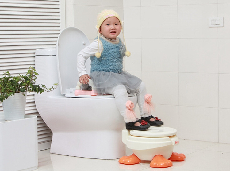 Kawaii Baby Travel Potty Training Orinal Multifunctional Baby Plastic Toilet Seat Cute Duck Comfortable Toilet Chair For Kids (3)