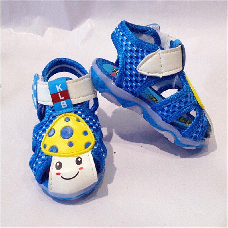  2015 Summer Fall Shoes Models Boys And Girls Baby Shoes Casual Comfort Breathable Children Unusual Gleam Slip Prevent Sandals