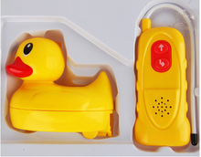Infants and young children playing in the water toys big yellow duck amphibious electric remote control toys waterproof