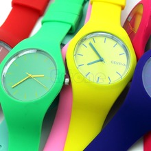 Y92 New 2015 Men Womens Trendy Super Soft Jelly Silicone Sports Watch Students Wrist Watch free