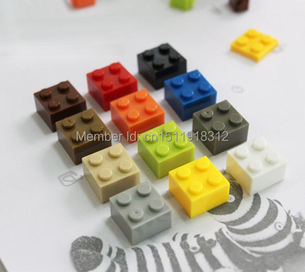 100pcs lot 2X2 DIY Enlighten Toy Plastic Building Block Bricks For Kids Compatible With Lego Assembles