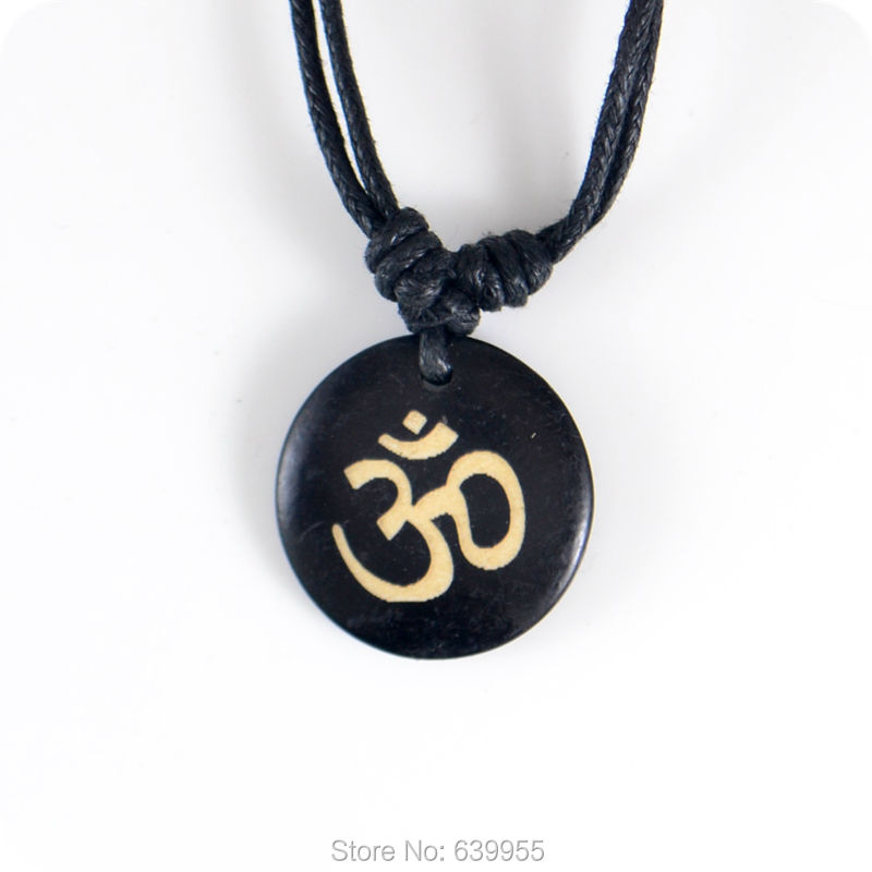 AUM OM Ohm Anhänger Halskette Yoga Glück Buddhismus Hindu Yoga Indien Unisex 