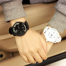 2016 Hot New Fashion Couple Watches Women Casual Quartz Watch Silicone Wristwatches Student Big Dial female table reloj mujer