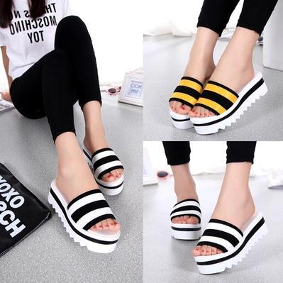 http://g03.a.alicdn.com/kf/HTB1YwH7HpXXXXa1apXXq6xXFXXXJ/2015-summer-font-b-fashion-b-font-European-stand-women-slippers-font-b-sandals-b-font.jpg