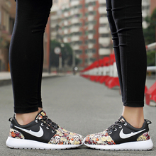 zapatos mujer 2016 spring new men’s lightweight and comfortable shoes chaussure femme women shoes Skull Floral canvas shoes