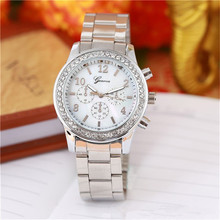Luxury Brand Design CZ Diamond Geneva Watch Women Stainless Steel Casual Wristwatch Women Fashion Watches Relogio