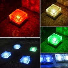 Color Changing Solar LED Cube Light for Outdoors/Garden/Path