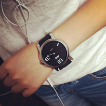 Edison QF relojes relojes para hombres y mujeres salvajes marea Harajuku dial grande marea ocio de la personalidad para hombre retro mesas par