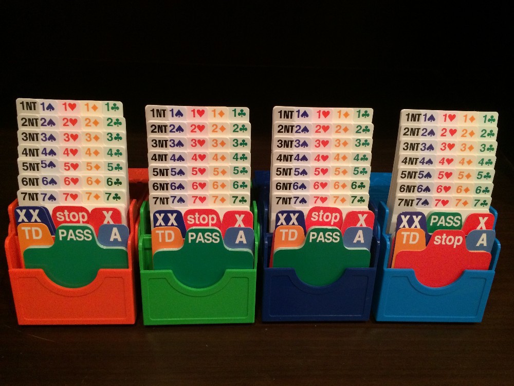 card Lion Games and Gifts Bridge Bidding Box with 100/% plastic cards set of 4