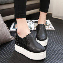 Shoes female rivet platform single shoes elevator leather wedges round toe casual shoes women’s foot 2016 wrapping