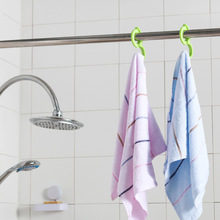 HD Creative green plastic hook S type multi purpose hook kitchen bathroom utility hook wholesale 48g