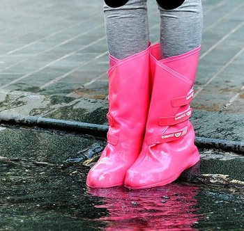 LLUVIA EN SUS ZAPATOS lluvia en sus zapatos: