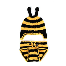 New Bumblebee 0-3 months Infant Cute One Hundred Days Baby Wild Hand-knitted Baby Clothes Newborn Photography Props Wool Suit