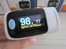 2015 New Updated Brand New Fingertip Pulse Oximeter SPO2 Pulse Rate Oxygen Monitor Sound Alarm Different
