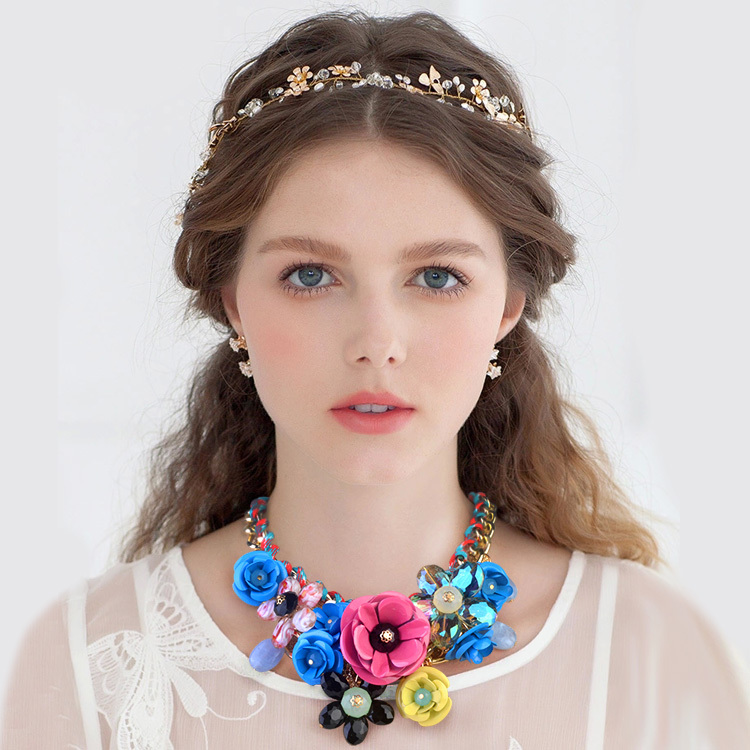 Statement Necklaces Pendants Hot Sale Transparent Big Resin Crystal Flower Vintage Choker long Necklace women Fashion