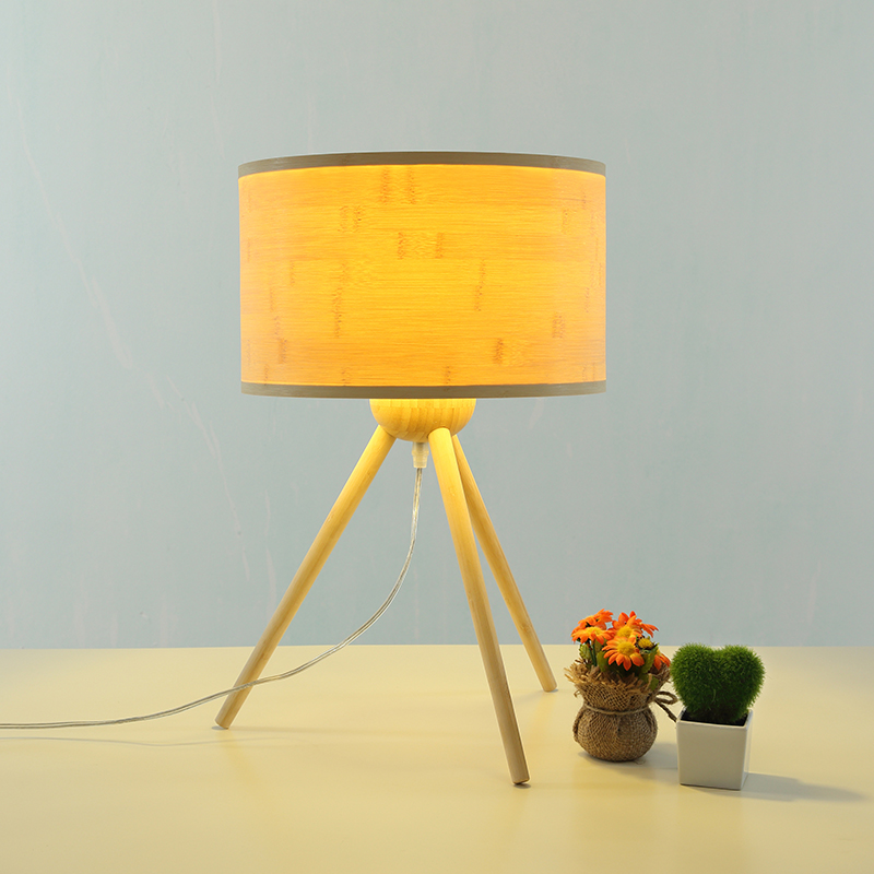 North Europe Style Bamboo Wooden Triangle Table Lamp