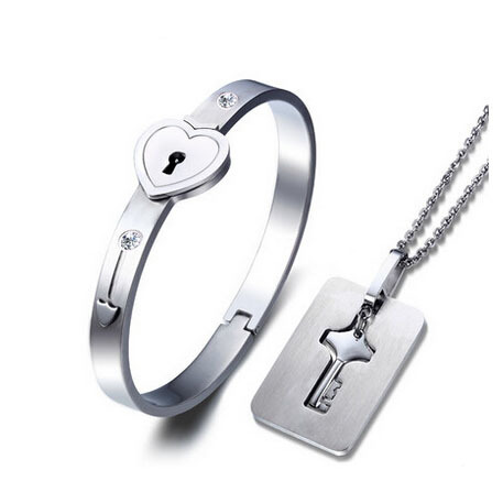 A Couple Jewelry Sets Stainless Steel Love Heart Lock Bracelets Bangles Key Pendant Necklace Couples