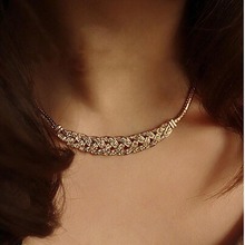 Wedding Bridal Rhinestone Twisted Pendant Short Crystal Bib Statement Choker Collar Jewelry For Women Necklace