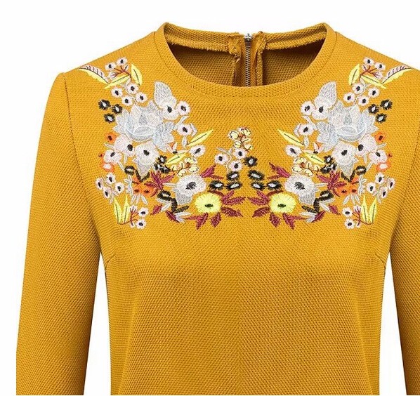2015 Autumn new women\'s o-neck sweater embroidered flowers skirt suit ladies fashionable suits branded free shipping (4)
