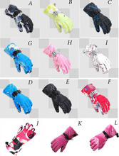 12 style Fashion cheap women&men skiing gloves thicken warm gloves riding ski mountaineering waterproof&windproof snow gloves