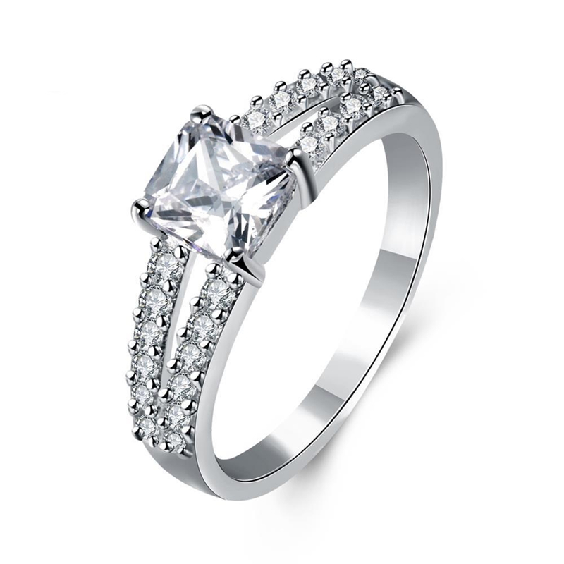 4pcs Lot Wholesale Ring Jewelry Bulk Lots Classic Wedding Engagement Princess Cut Cubic Zirconia Diamond Ring
