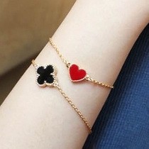 Min order $10 (mix order) Free Shipping 2013 New Fashion Vintage Enamel Four Leaf Clover Love Heart Bracelet Jewelry 4g