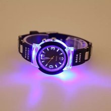 free drop shipping 2016 newest hot sales boys girls students kids gifts luminous Colorful lights silicone sports WristWatch