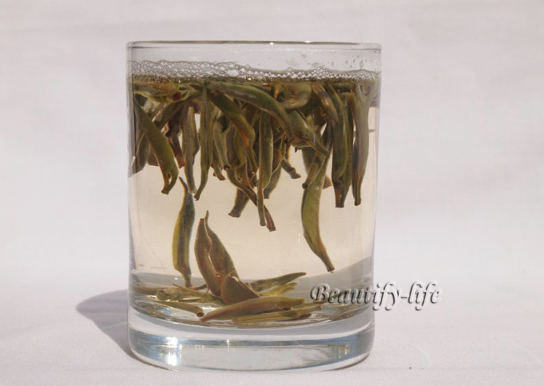 Top Quality 250g Silver Needle 2014 Fresh White Tea Baihao Yingzheng Anti aged Tea 100 natural