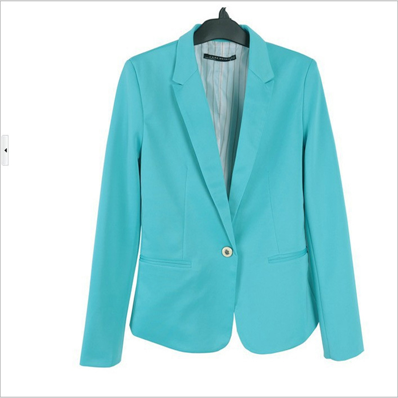 Women's Shorts and Jacket Set You can totally transform an outfit with one of our superstylish women's blazers. You'll definitely find a look you love when you style our women's jackets with the rest of our women's collection. Try wearing a sweater-blazer or linen blazer with dark jeans, chino shorts with a blouse or play with denim on denim for a superfun weekend-ready look.