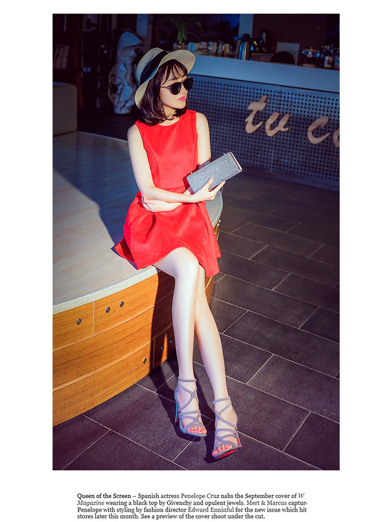 2228566249_1789272305