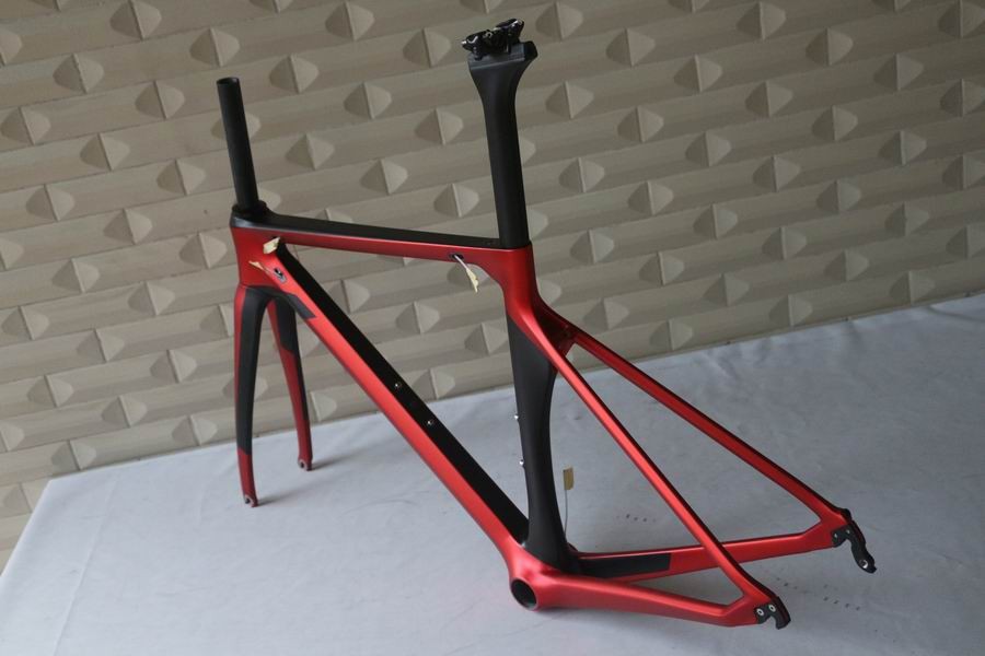 Seraph Brand Aero Road Carbon Frame Oem Products , Popular Paint Dirt